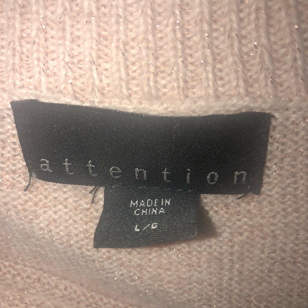 Look at me sweater!